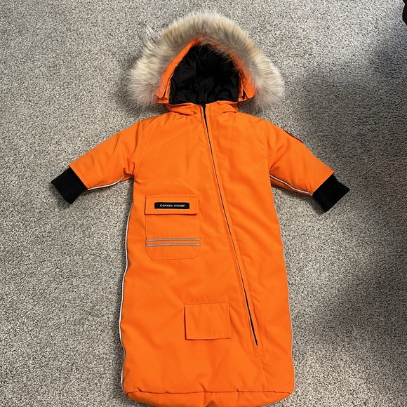 Canada Goose Baby Bunting Onesie - Picture 1 of 4